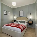 Rousselet - Amazing Parisian Flat In The 7Th